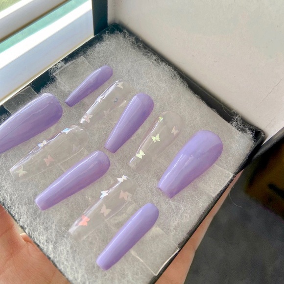 Press On Nails - Picture 1 of 1